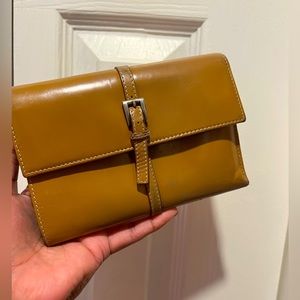 PRADA Milano 100% authentic and 100% leather wallet !!!